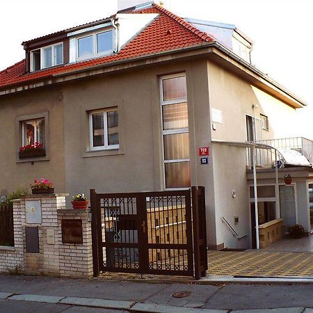 Pension Nika Prag Dış mekan fotoğraf